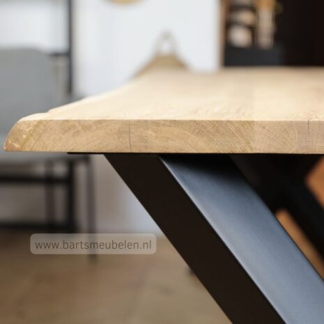 boomstamtafel met diamant x onderstell-detail