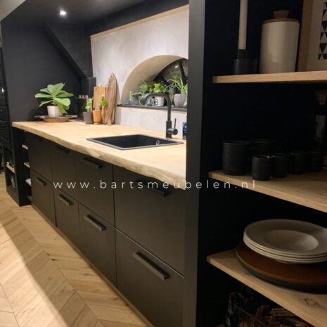 houten keukenblad boomstam zwart hout sfeer houten keukenblad boomstam zwart-hout sfeer