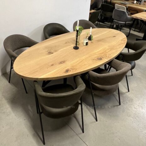 Ovalen eettafel eiken Sutton (40) met stalen onderstel