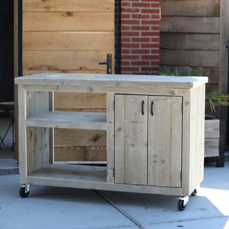 buitenkeuken-steigerhout-hoog-met-opbergkast