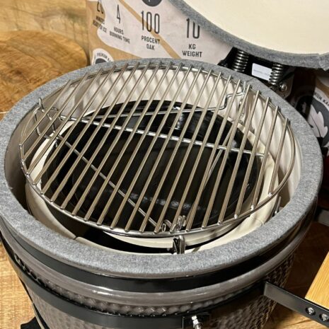 grill-guru-drip-pan-compact-in-kamado-met-rooster