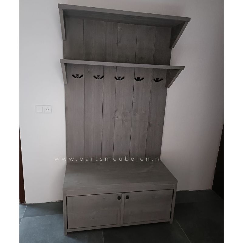 steigerhouten garderobekast met grey wash kleur steigerhouten garderobekast met grey-wash kleur