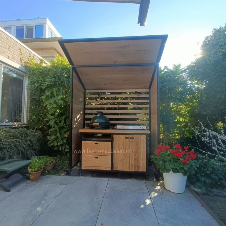 overkapping met buitenkeuken breda van eikenhout en staal - vooraanzicht