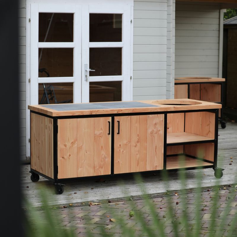 Douglas buitenkeuken industrieel Gorinchem met antracietgrijze tegels Douglas buitenkeuken industrieel Gorinchem met antracietgrijze tegels