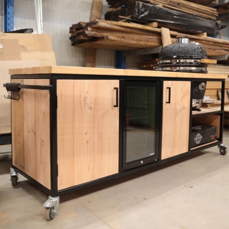 Douglas buitenkeuken industrieel op maat met koelkast en kamado large Yakiniku bbq