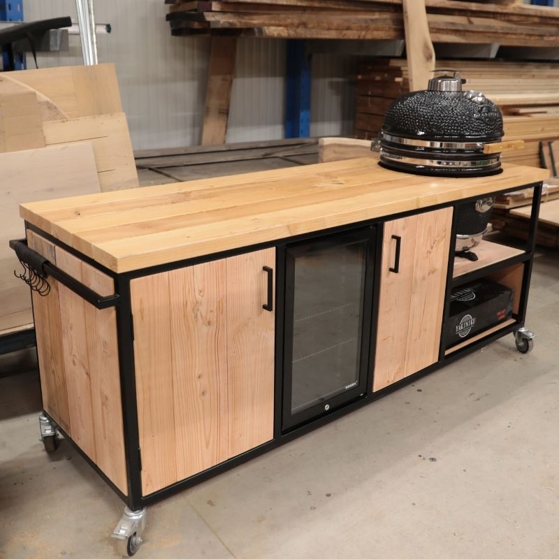 Douglas buitenkeuken industrieel op maat met koelkast en kamado large Yakiniku