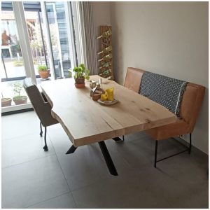 Eiken boomstamtafel 6cm dik met stalen matrix onderstel rond