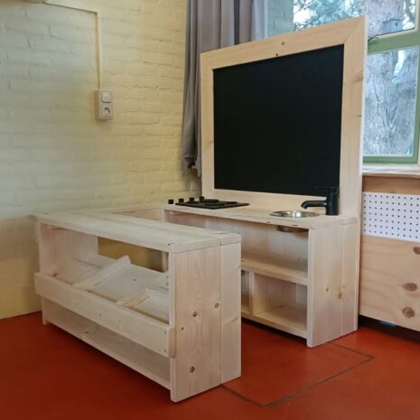 Houten speelwinkeltje blank steigerhout Houten speelwinkeltje - blank steigerhout