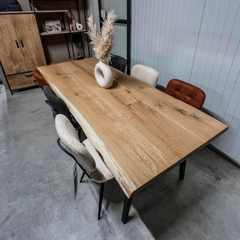 boomstamtafel eikenhout in vele afmetingen en afwerkingen op maat te bestellen