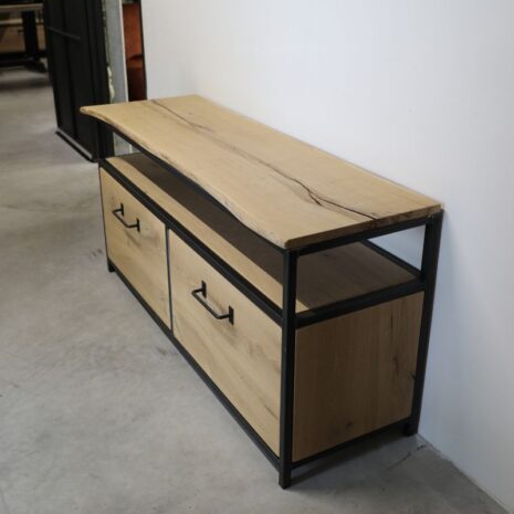 industriele tv kast boomstam warren