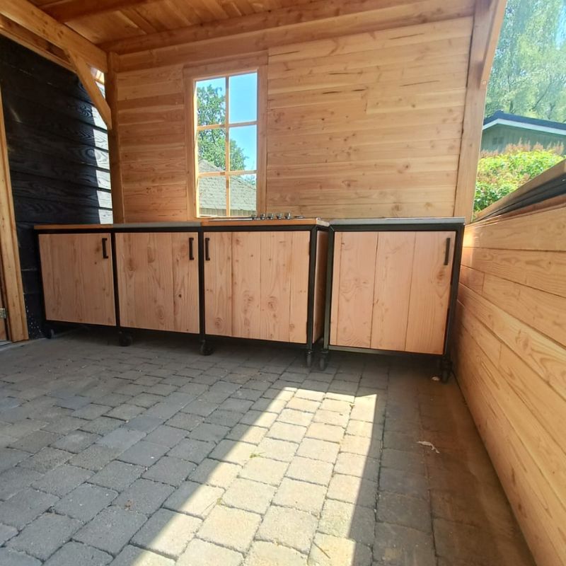 maatwerk project barts meubelen - maatwerk buiten keuken op wielen