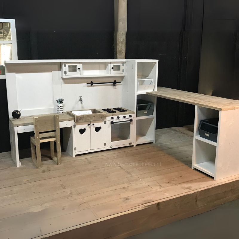 maatwerk speelmeubel met bureau voor in de woonkamer maatwerk speelmeubel met bureau voor in de woonkamer