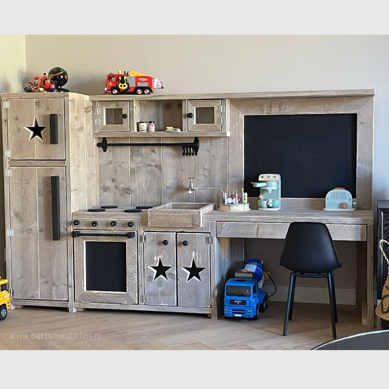 old look steigerhouten speelhoek in de woonkamer old-look steigerhouten speelhoek in de woonkamer