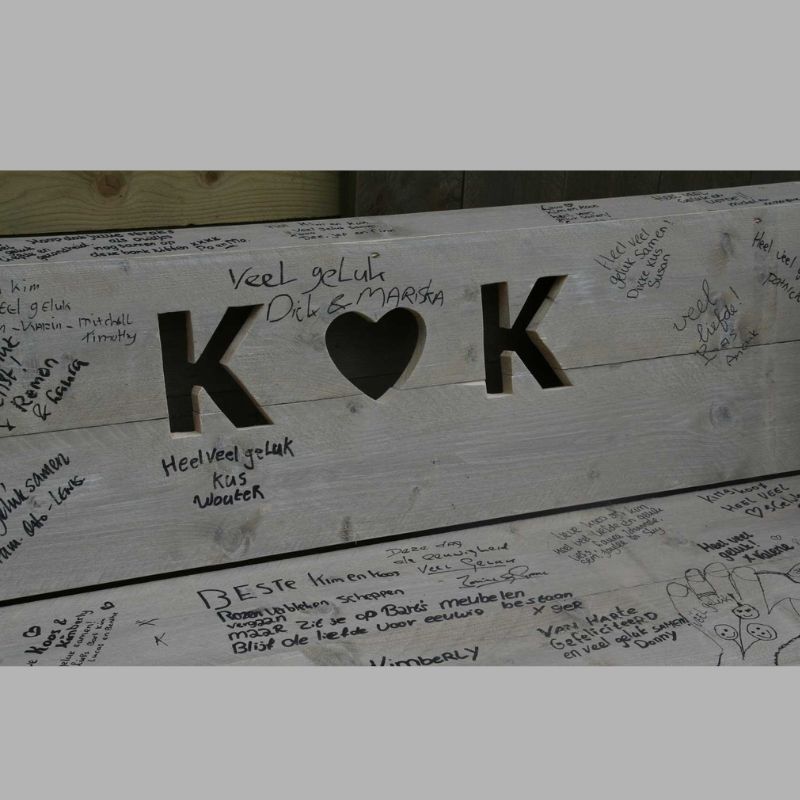 trouwbankje steigerhout K hartje K beschrijfbaar trouwbankje steigerhout K hartje K - beschrijfbaar