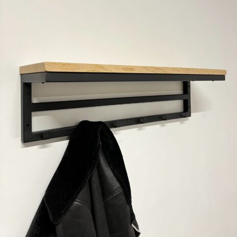 Industrieel wand kapstok 80cm enkele rij van eikenhout en staal Industrieel wand kapstok 80cm - enkele rij - van eikenhout en staal