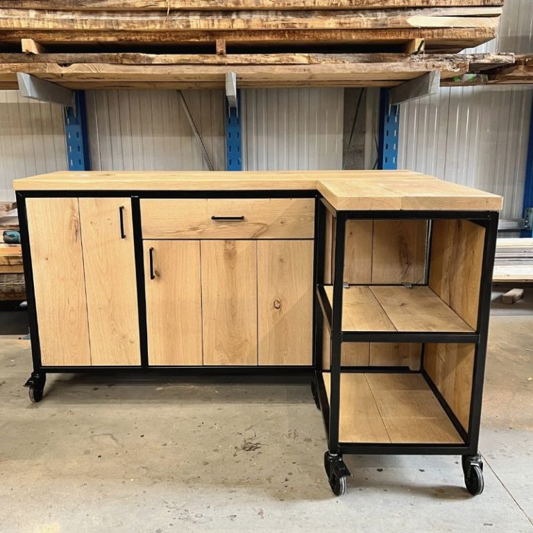 eikenhouten Debrasseer kast horeca op maat met stalen frame