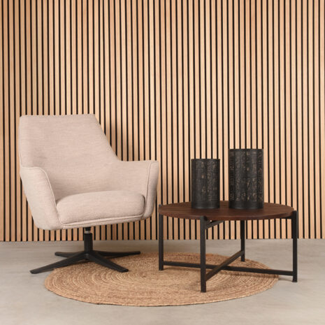 sfeerfoto: Mangohouten bijzettafel Dox, LABEL51, 70x70x35cm, espresso mangohout en zwart onderstel