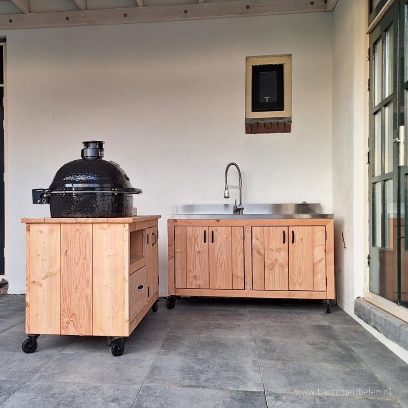 Buitenkeuken set op maat voor spoelbak en Kamado Primo Oval opgesteld als hoek Buitenkeuken set op maat voor spoelbak en Kamado Primo Oval - opgesteld als hoek