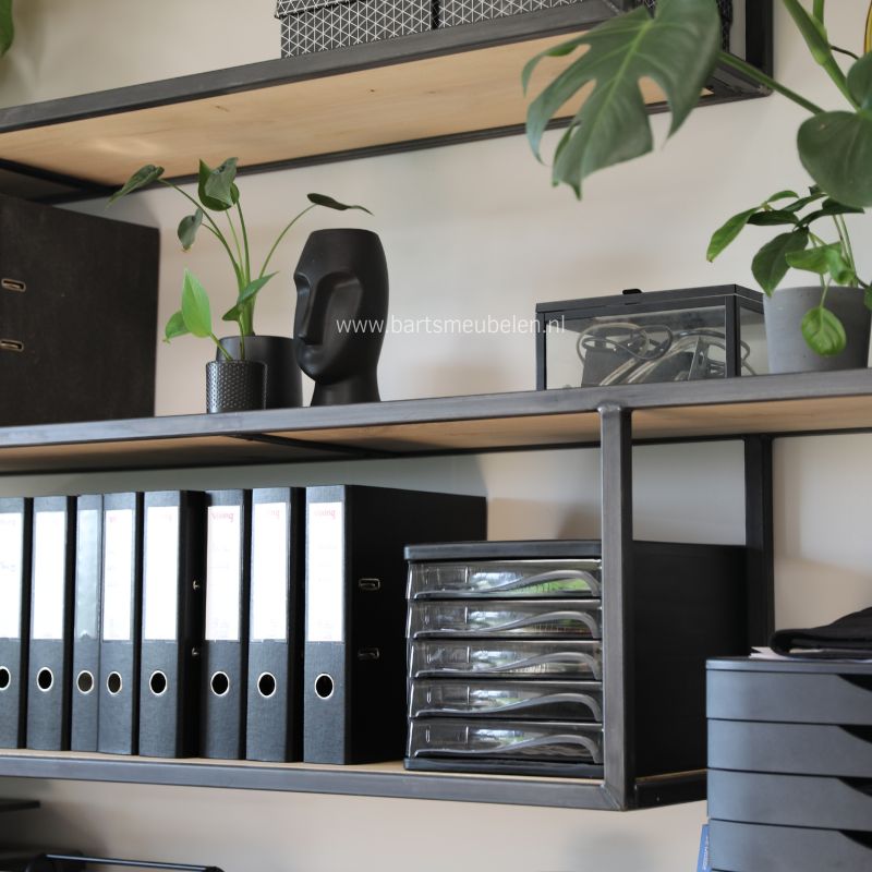 Maatwerk bovenkast op ons kantoor