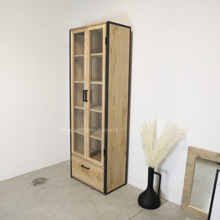 Maatwerk hoge kast eikenhout, staal en glas