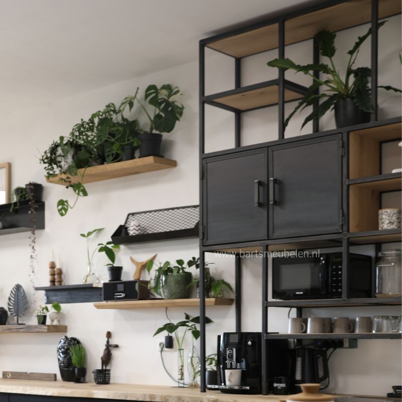 Maatwerk keukenkast bovenop het keukenblad detailfoto