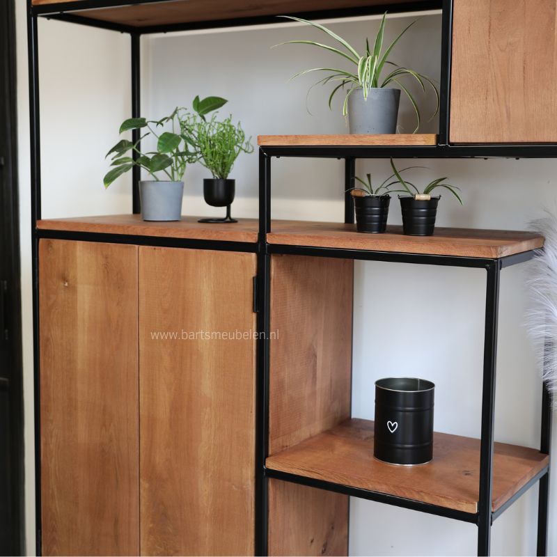 details moderne kast eikenhout en staal - morning wood