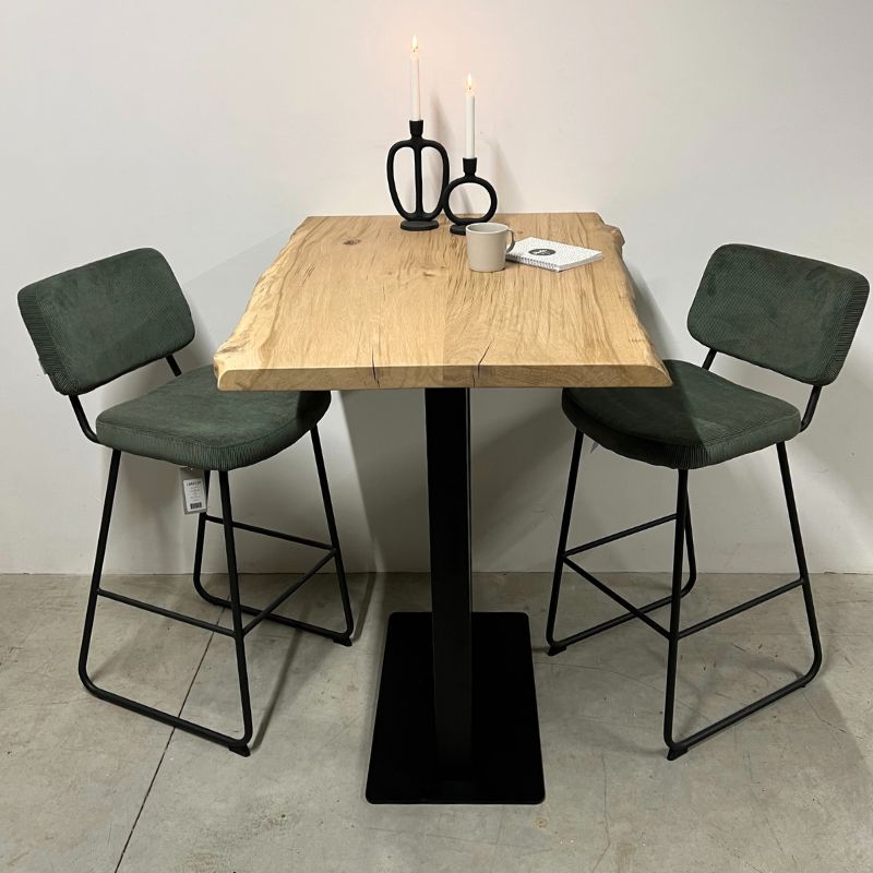 eiken boomstam bartafel Jill met zwart stalen onderstel eiken boomstam bartafel Jill met zwart stalen onderstel