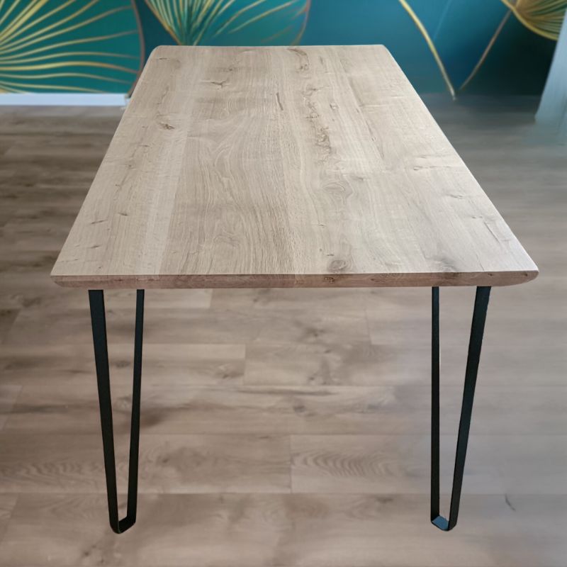 eikenhouten eettafel met verjongde randen + design tafelpoot