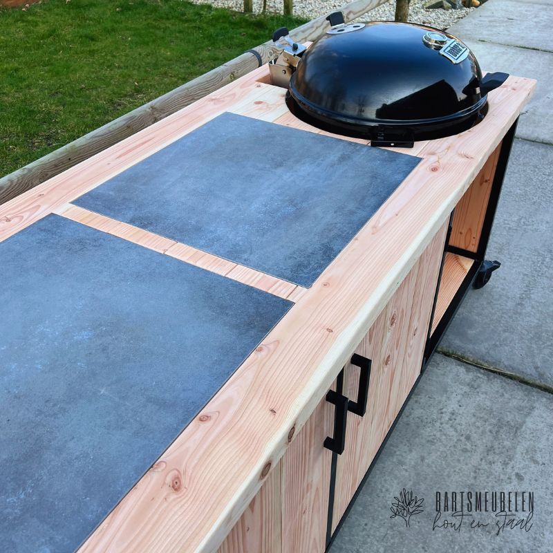 maatwerk buitenkeuken douglas voor de weber barbecue maatwerk buitenkeuken douglas voor de weber barbecue