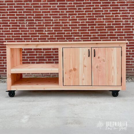 vooraanzicht Kamado tafel met tegel douglas 180cm