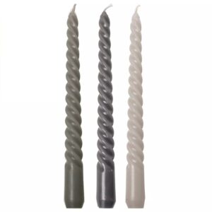 Kandelaars en kaarsen