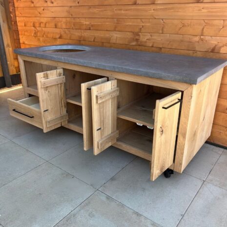 eikenhout buitenkeuken legplanken en lade